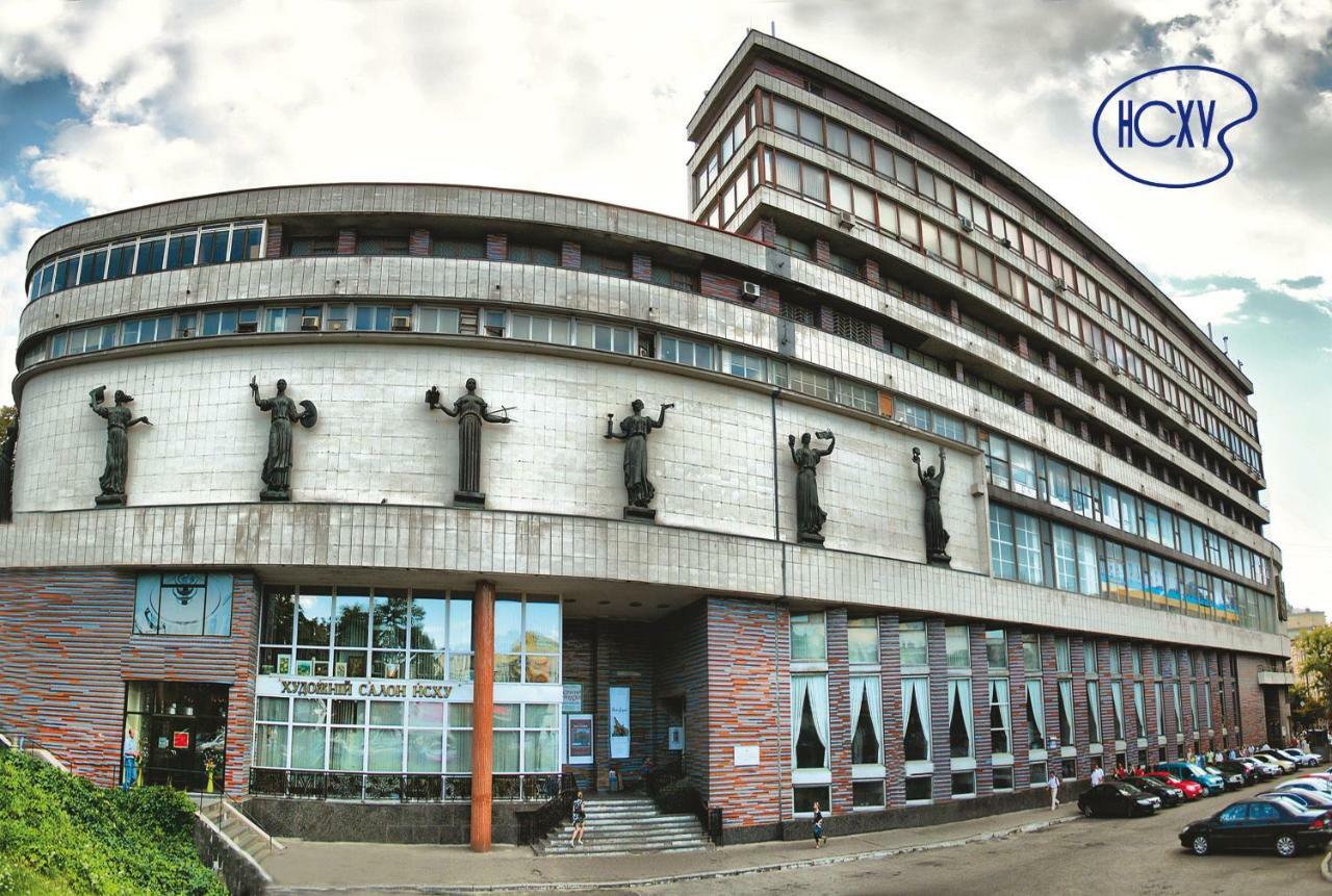 Hotel Tsentralnoho Budynku Khudozhnyka Kiew Exterior foto