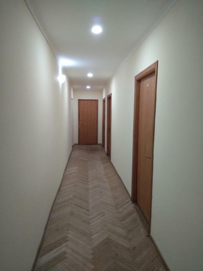 Hotel Tsentralnoho Budynku Khudozhnyka Kiew Exterior foto